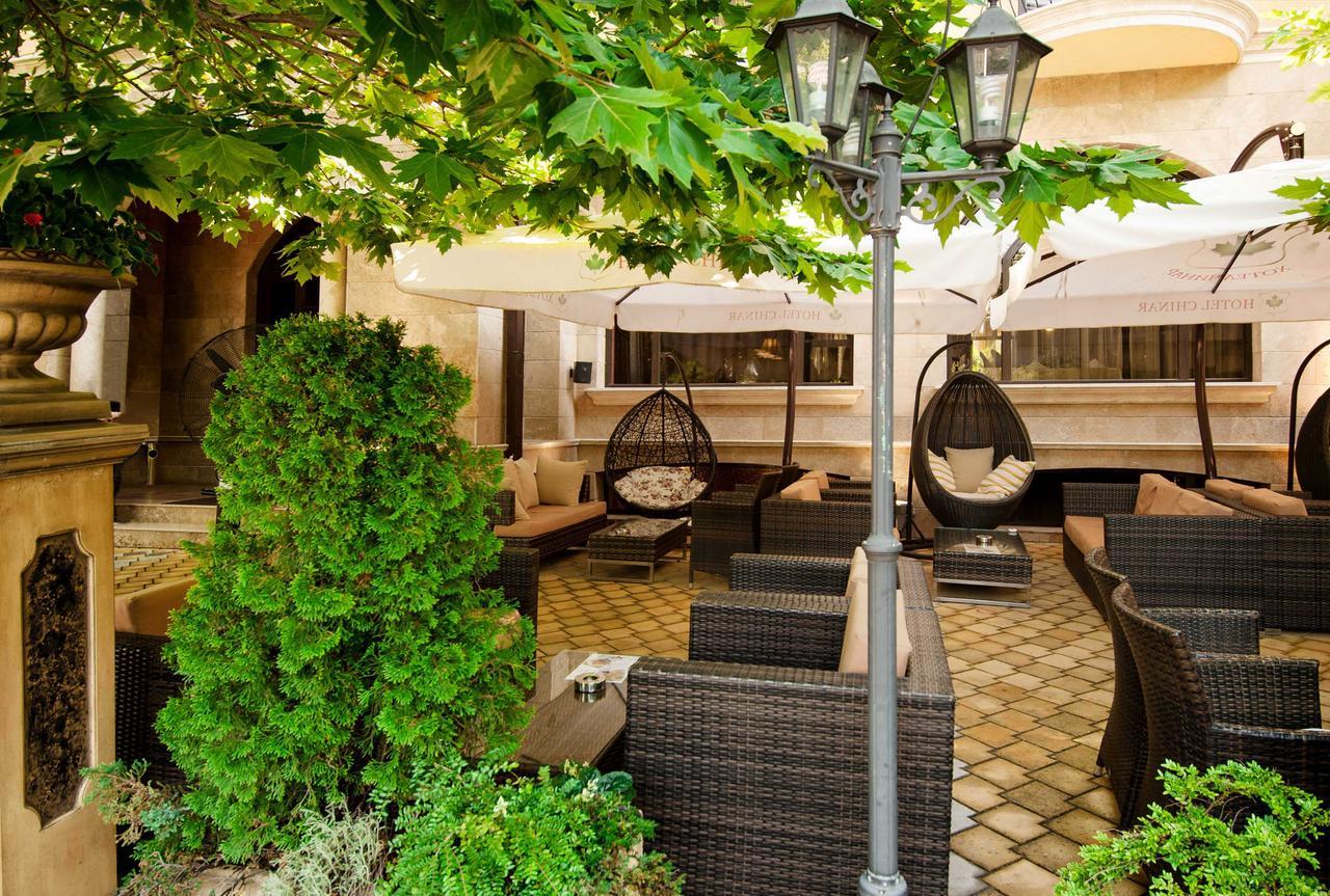 Hotel Chinar Chisaria Zewnętrze zdjęcie