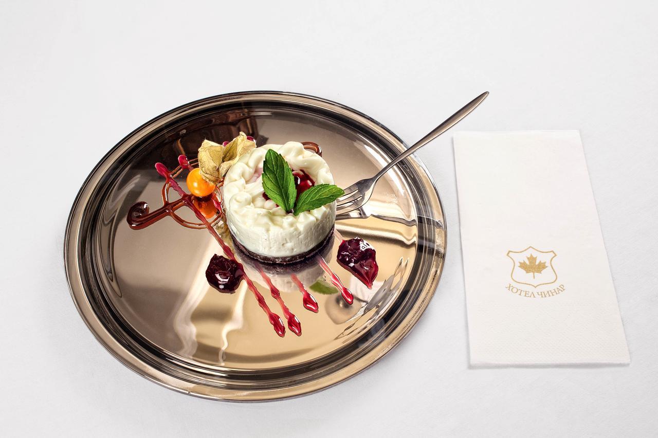Hotel Chinar Chisaria Zewnętrze zdjęcie