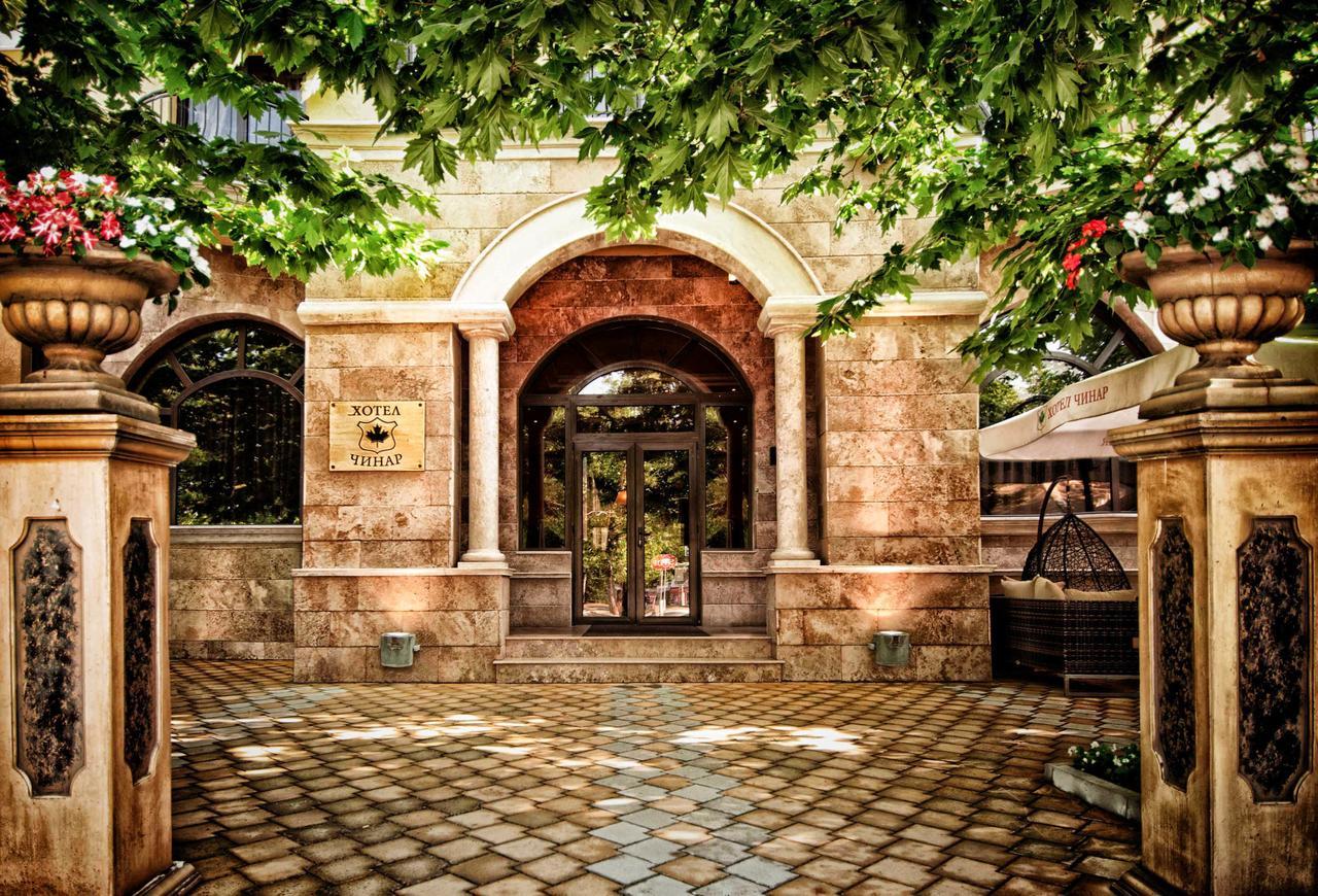 Hotel Chinar Chisaria Zewnętrze zdjęcie